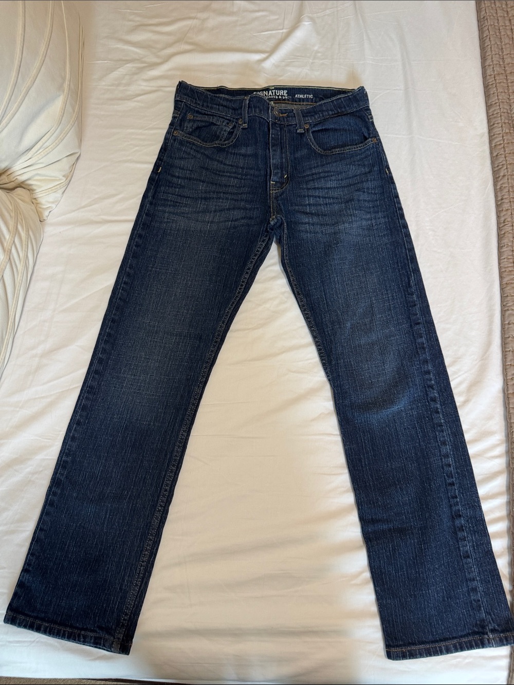 Signature by Levi Strauss Navy Straight Leg Kids athletic Jeans 18